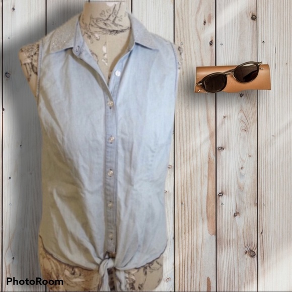 NEW Candie’s Jean Embellished Top L - Picture 1 of 4